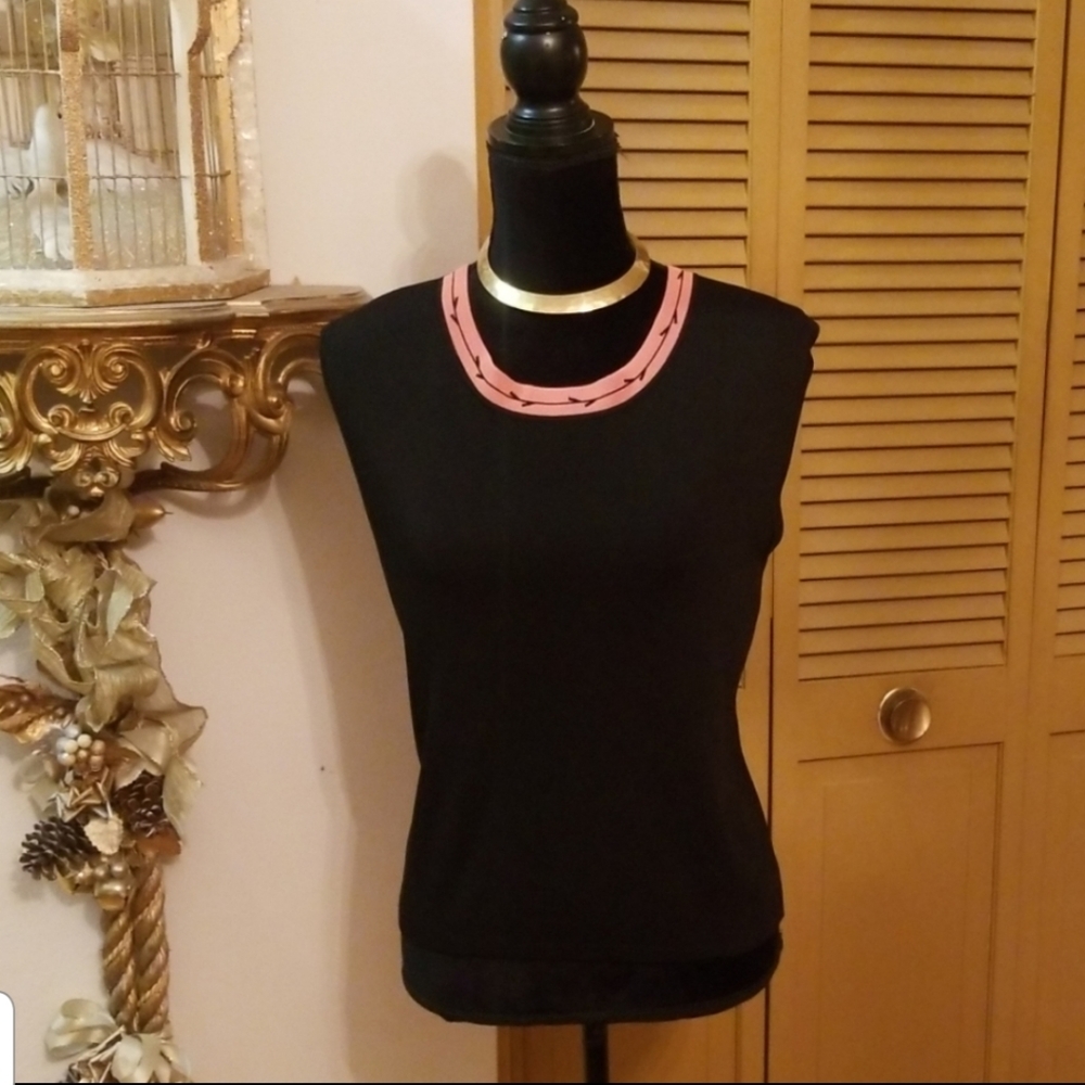Finity Sleeveless Knit Top